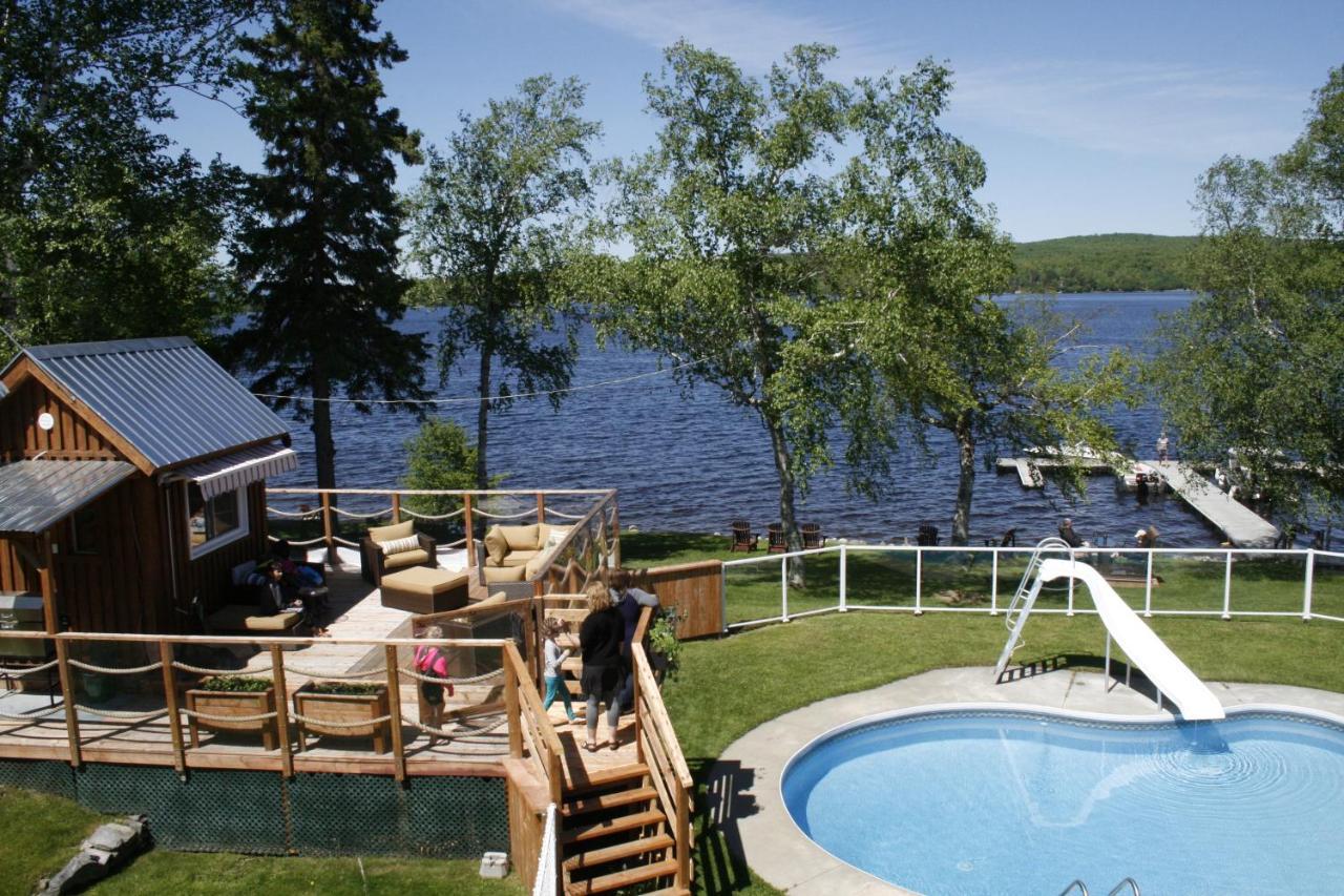 Auberge Et Chalets Sur Le Lac Лак-Мегантик Экстерьер фото